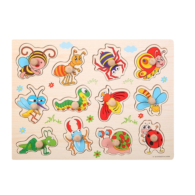Puzzle en bois illustrant divers insectes colorés pour enfants