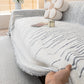 Détail des motifs ethniques sur le jeté en coton naturel