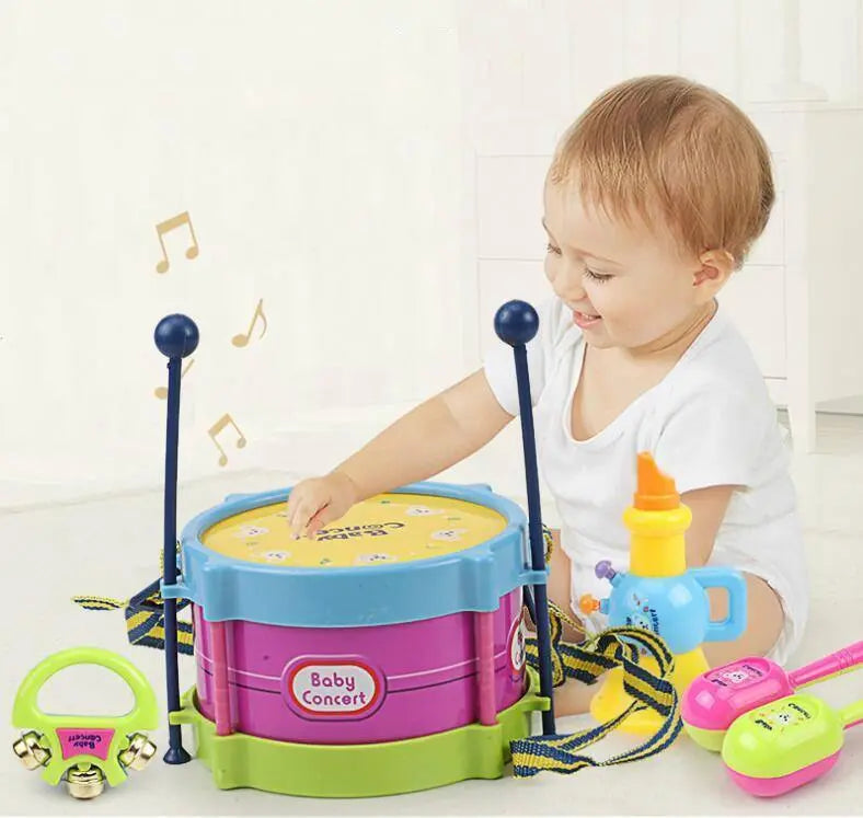 Détails des instruments de musique pour enfants, incluant un tambour