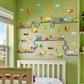 Chambre d'enfant décorée avec des autocollants amovibles colorés