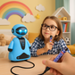 Robot suiveur de ligne sur fond blanc, vue de face