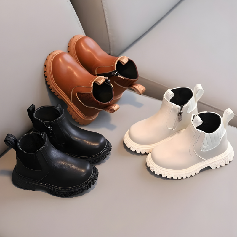 Vue d'ensemble des bottes d'hiver en cuir synthétique