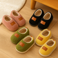 Chaussons bébé en polaire avec semelle antidérapante