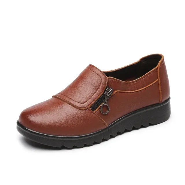 Design moderne des mocassins, idéal pour tenues variées