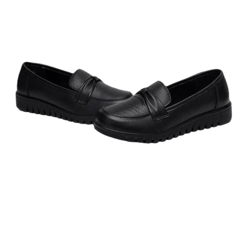 Mocassins noirs en simili cuir, vue de dessus