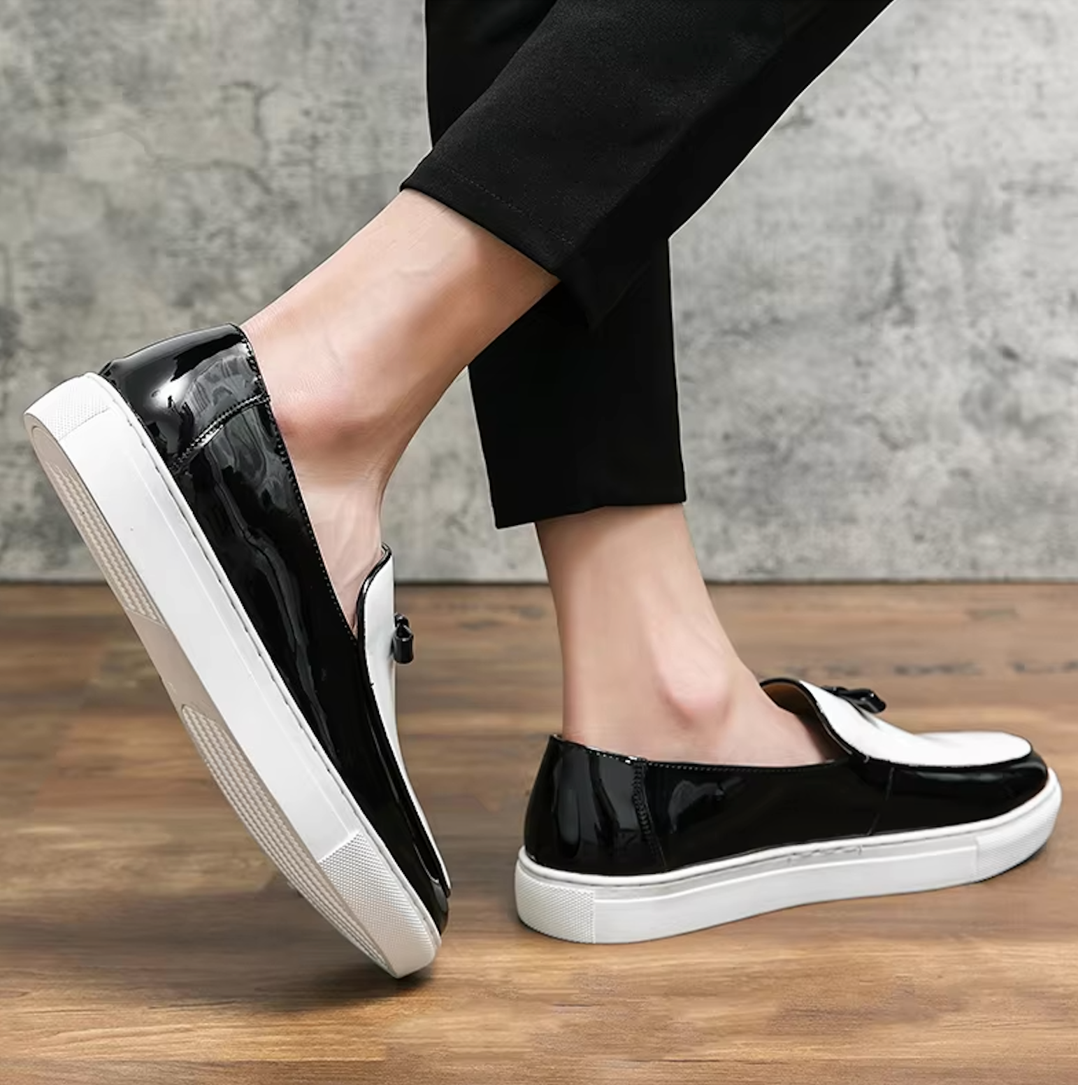 Vue de dessus des mocassins en cuir élégants