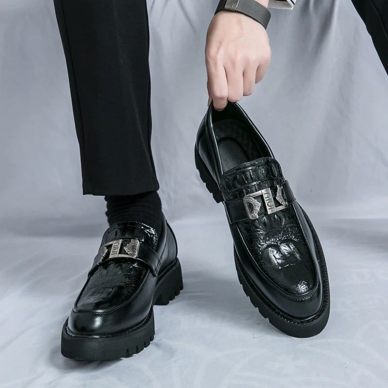 Mocassins en cuir verni, faciles à enfiler