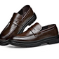 Mocassins en cuir verni avec couture raffinée