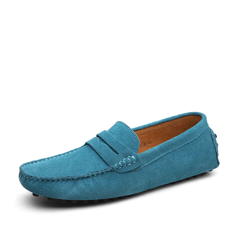 Vue arrière des mocassins montrant la finition soignée