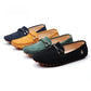 Mocassins en daim avec détail métallique sur le dessus