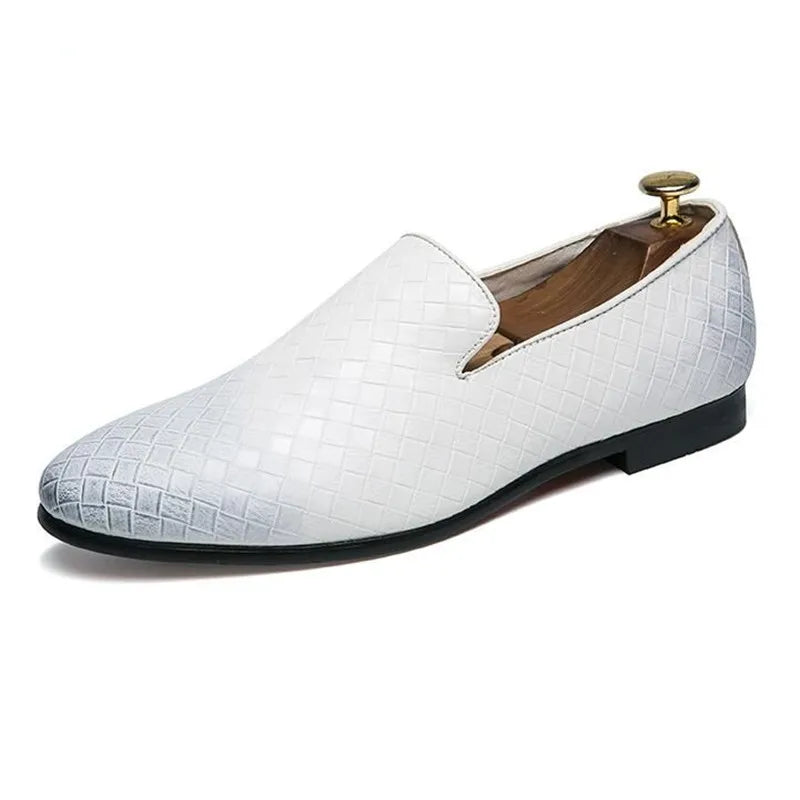 Mocassins noirs avec design tressé élégant