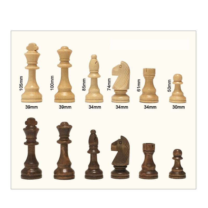 Vue de côté des pièces d'échecs en bois, taille 8
