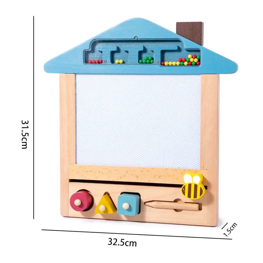 Enfant utilisant une planche Montessori pour tracer des lettres