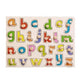 Tableau Montessori avec lettres de l'alphabet en plastique coloré