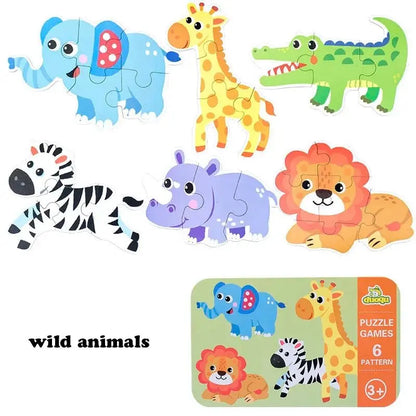 Enfant concentré assemblant un puzzle en bois d'animaux