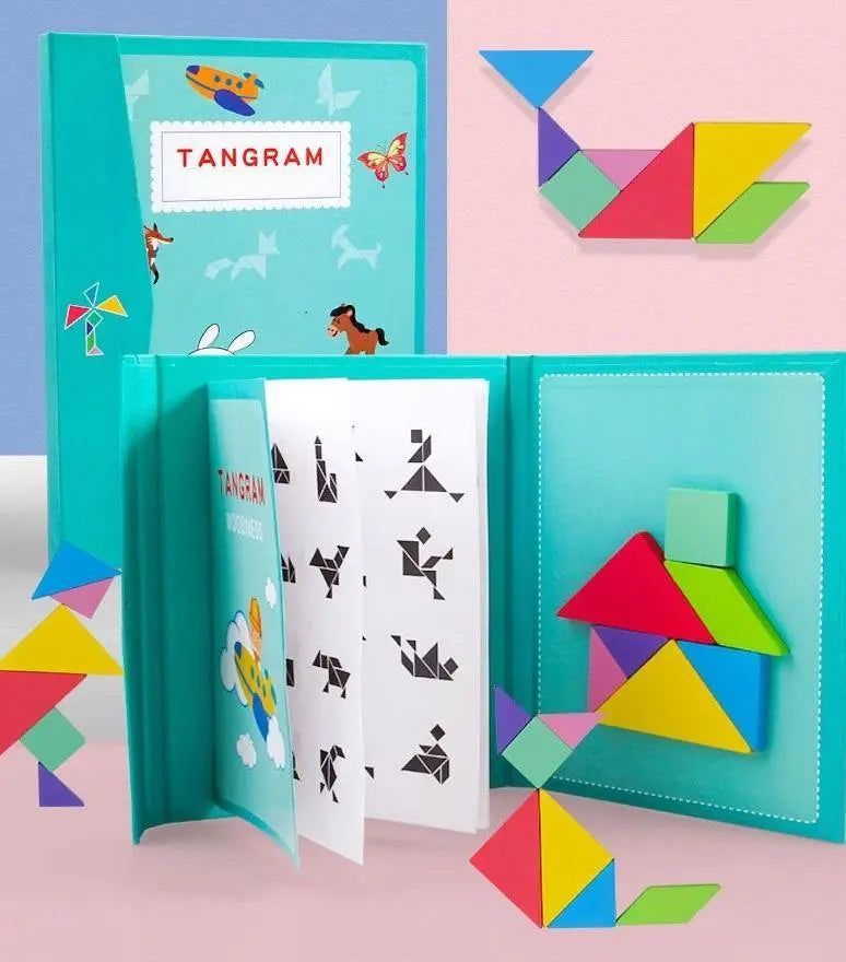 Pièces de Tangram formant une figure géométrique simple