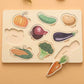 Puzzle en bois avec pièces de légumes colorés