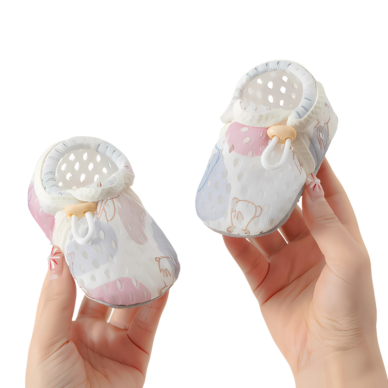 Chaussures bébé avec motif lapin, faciles à enfiler