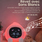 Réveil veilleuse en forme de pêche avec écran LED allumé