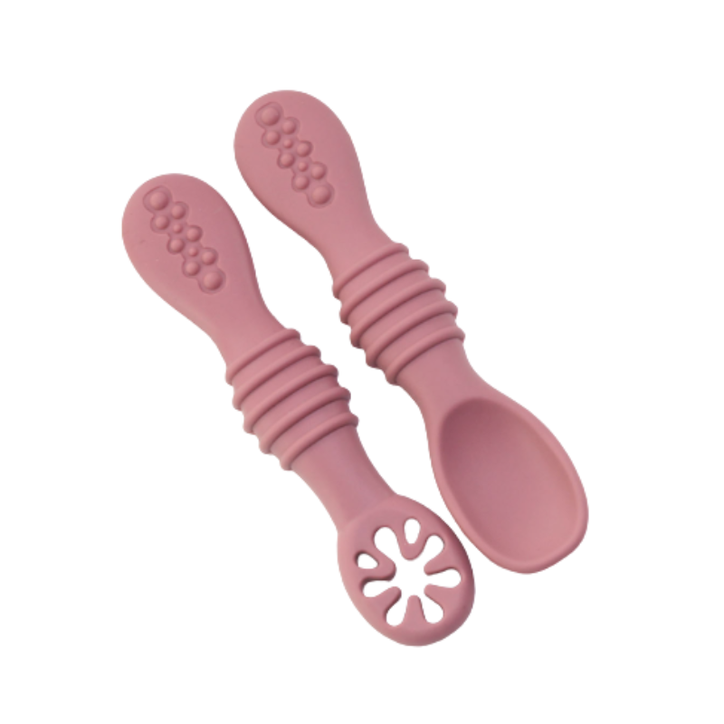 Cuillère douce couleur rose adaptée aux tout-petits