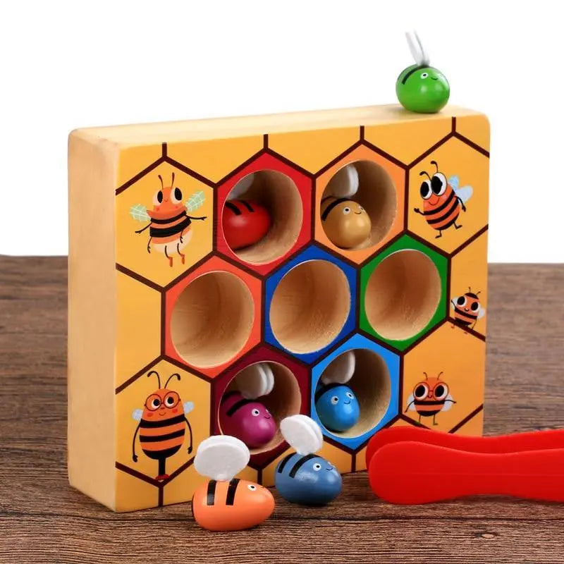 Vue rapprochée de la pince et des abeilles colorées