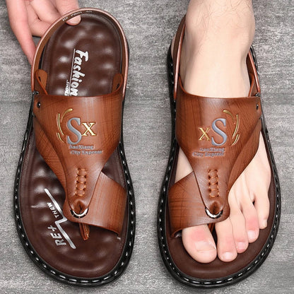 Sandales entre-doigts avec un design moderne et épuré