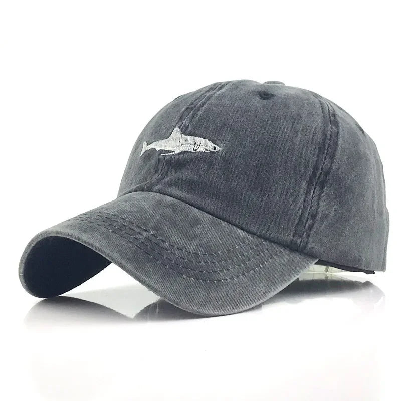 Détail de la texture respirante d'une casquette élégante