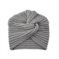 Détail de la maille torsadée du bonnet en laine