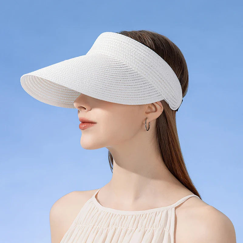 Chapeau de paille avec large bord rigide pour protection solaire