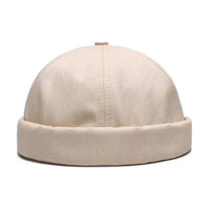 Bonnet noir avec ajustement personnalisé en métal