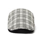 Vue latérale d'un béret ajustable à carreaux élégants