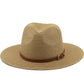 Détail du bord d'un chapeau Panama beige