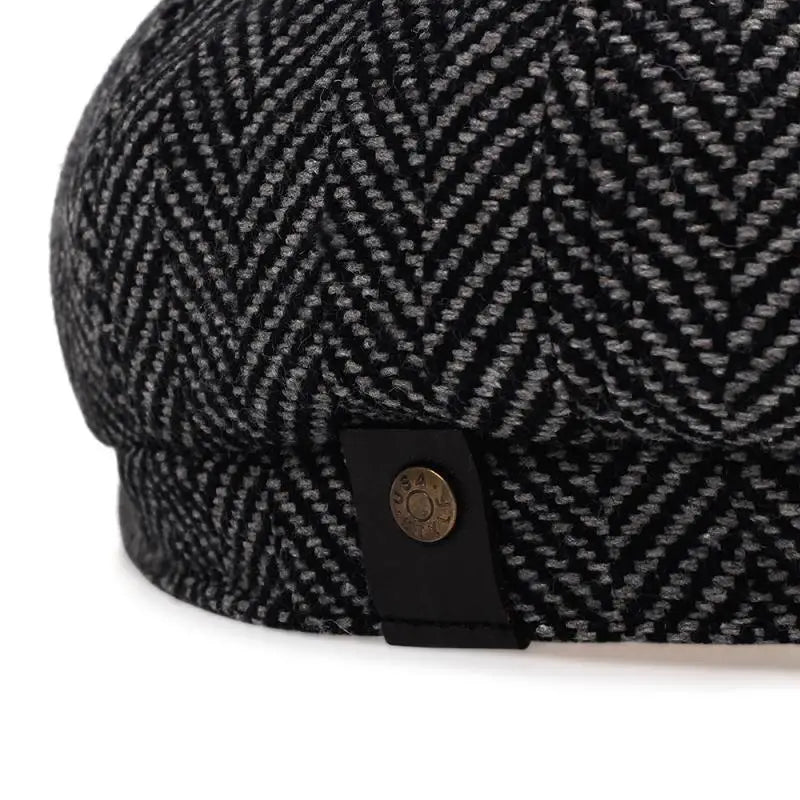 Casquette Gavroche avec visière courte, couleur sombre