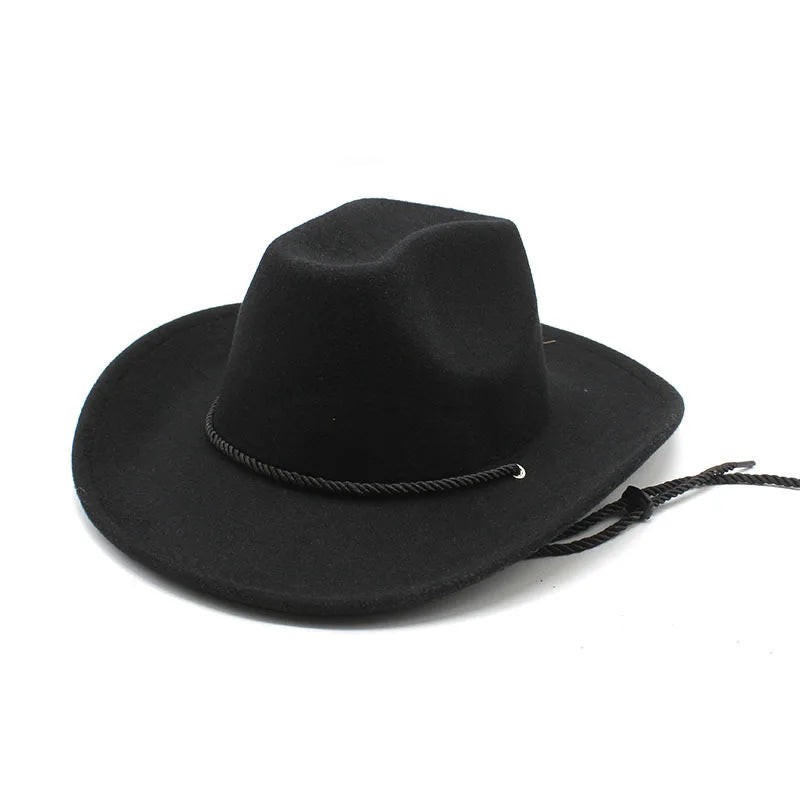 Chapeau cowboy en cuir sur fond neutre