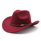 Chapeau cowboy en cuir brun, style intemporel