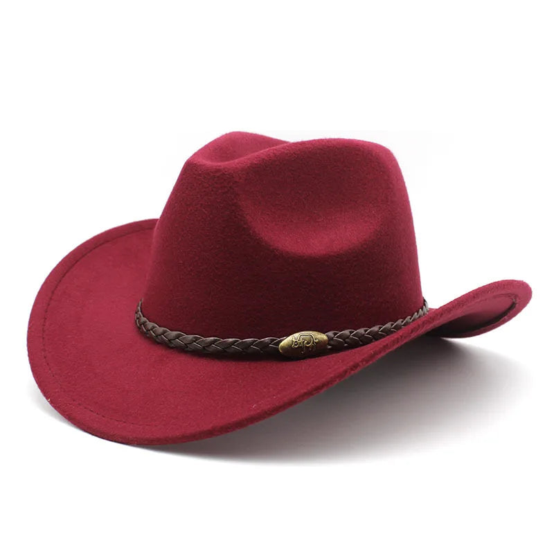 Chapeau cowboy en cuir brun, style intemporel