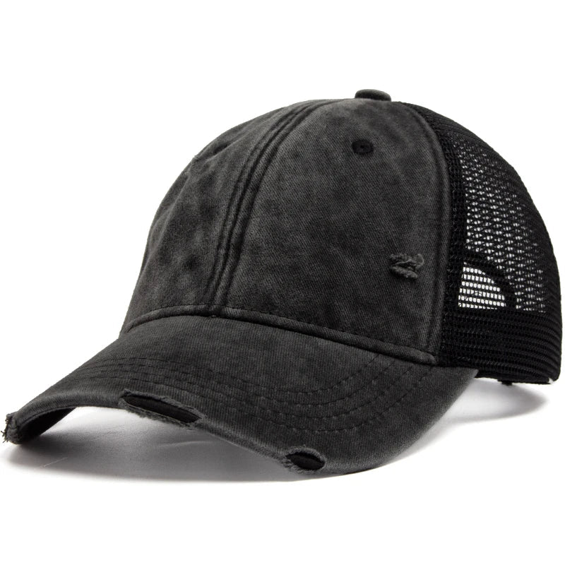 Profil latéral d'une casquette au design rétro