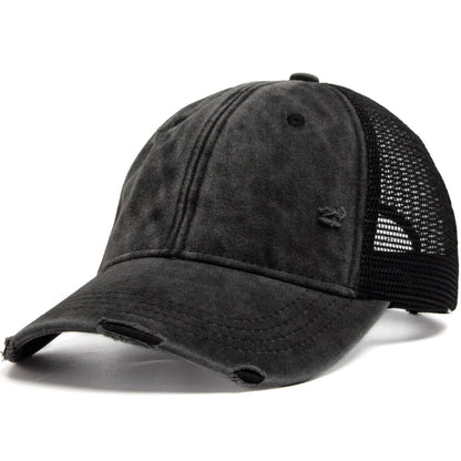 Profil latéral d'une casquette au design rétro