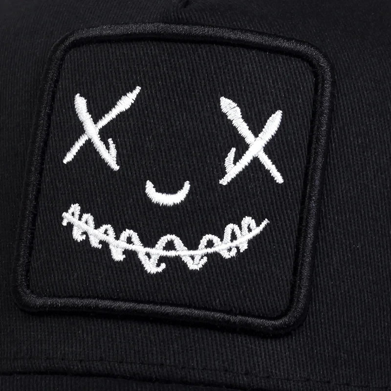 Casquette ajustable avec fermeture en plastique