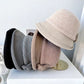 Chapeau cloche rouge vif, parfait pour l'hiver