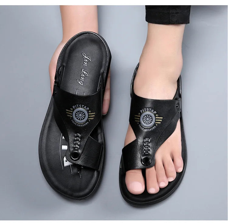 Vue de dessus des sandales avec fermeture velcro