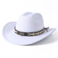 Chapeau cowboy marron avec détails de couture visibles