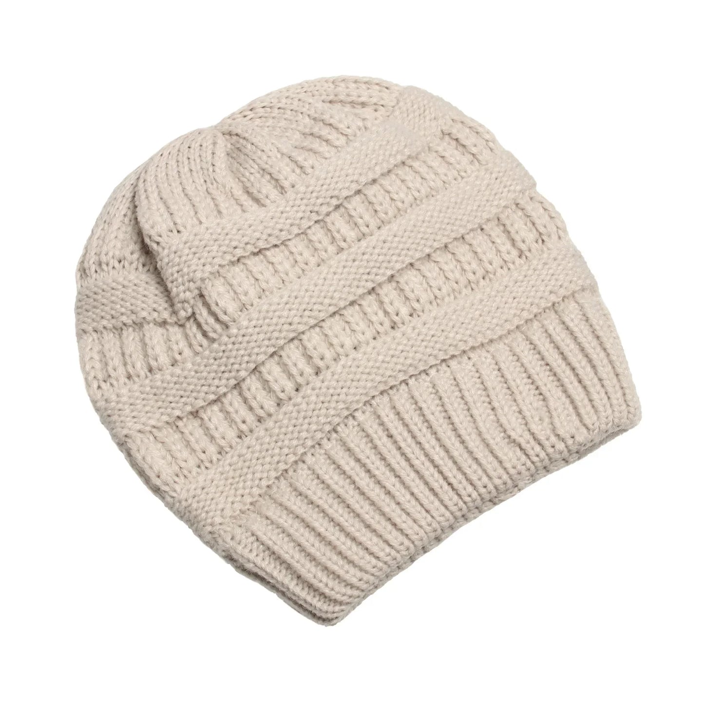 Bonnet laine torsadée avec étiquette de composition