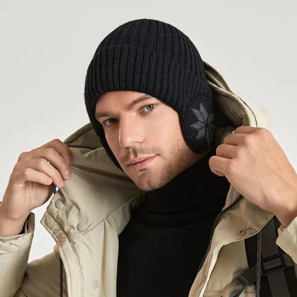 Vue rapprochée du bonnet doublé en polaire douce