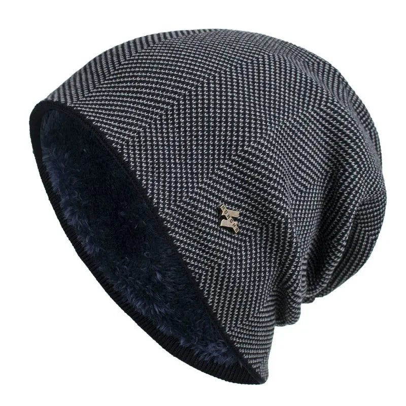 Vue rapprochée du motif chevron sur le bonnet
