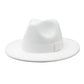Chapeau noir classique avec bandeau décoratif