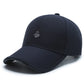 Casquette unisexe portée en extérieur par temps ensoleillé