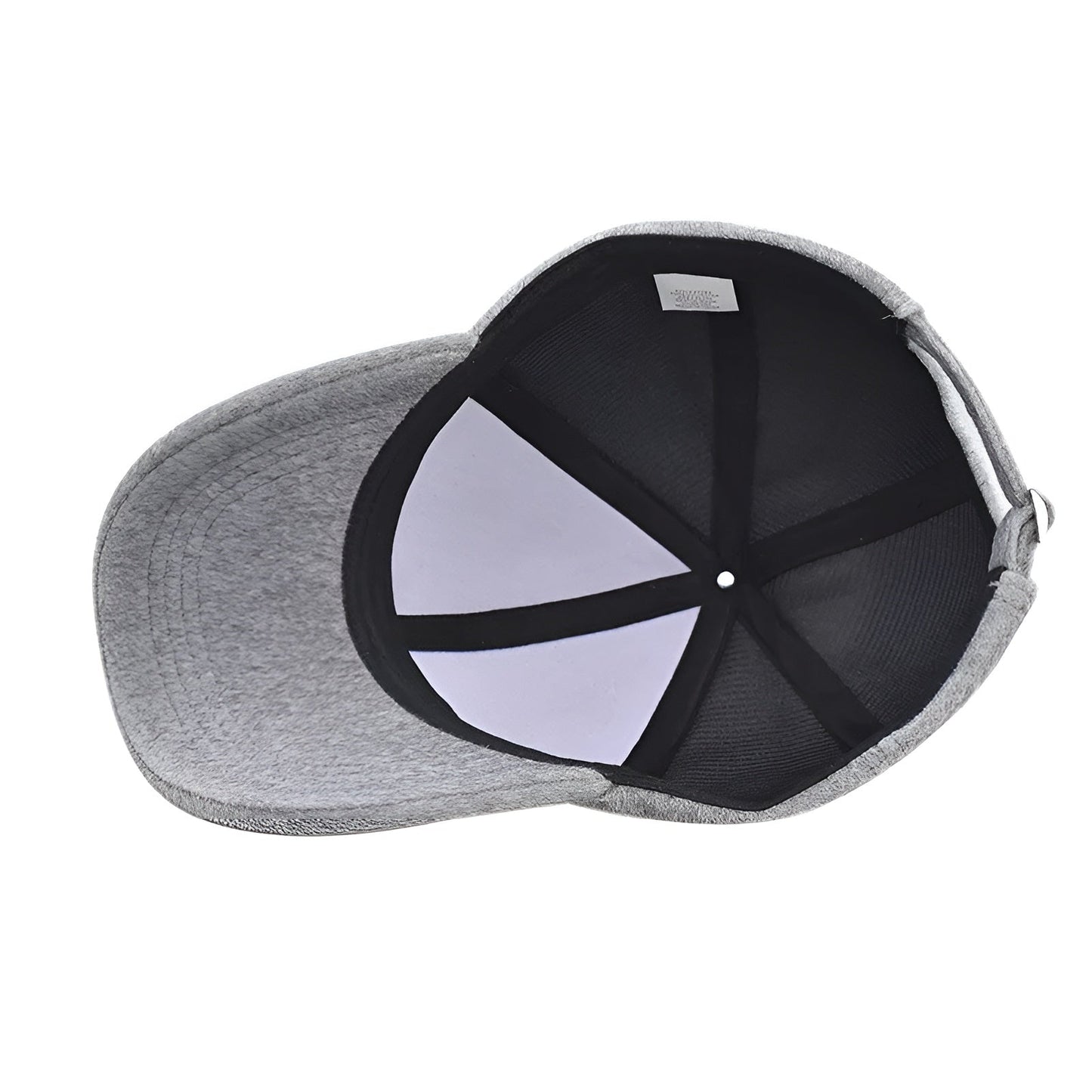 Casquette en laine sur fond blanc, mettant en valeur sa forme