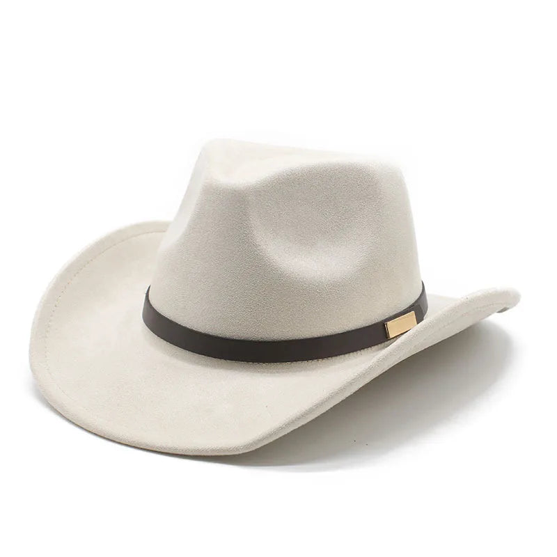 Silhouette d'un chapeau cowboy au coucher du soleil