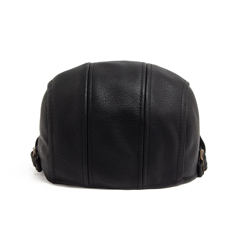 Vue latérale d'un béret en cuir élégant